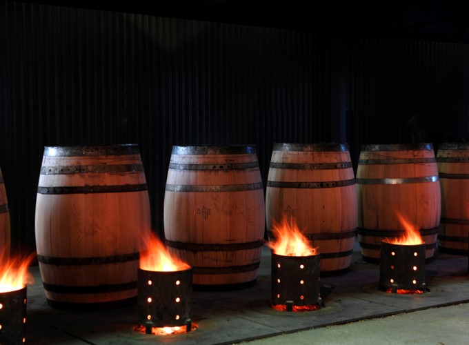Toastung von Barriquefassern vom Weingut Langmeil