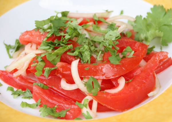 Winzerrezept-Paredes-Chilenischer-Tomatensalat